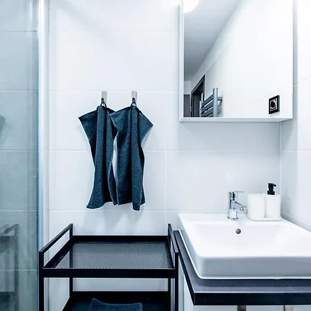 - - Stylish - Quiet Sleep Appartement *