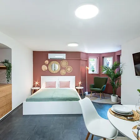 - - Stylish - Quiet Sleep Appartement Debrecen