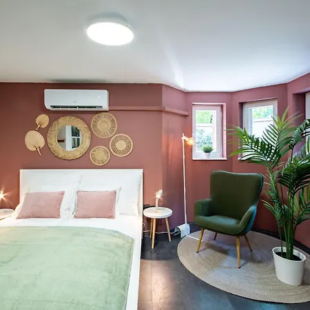 - - Stylish - Quiet Sleep * Debrecen